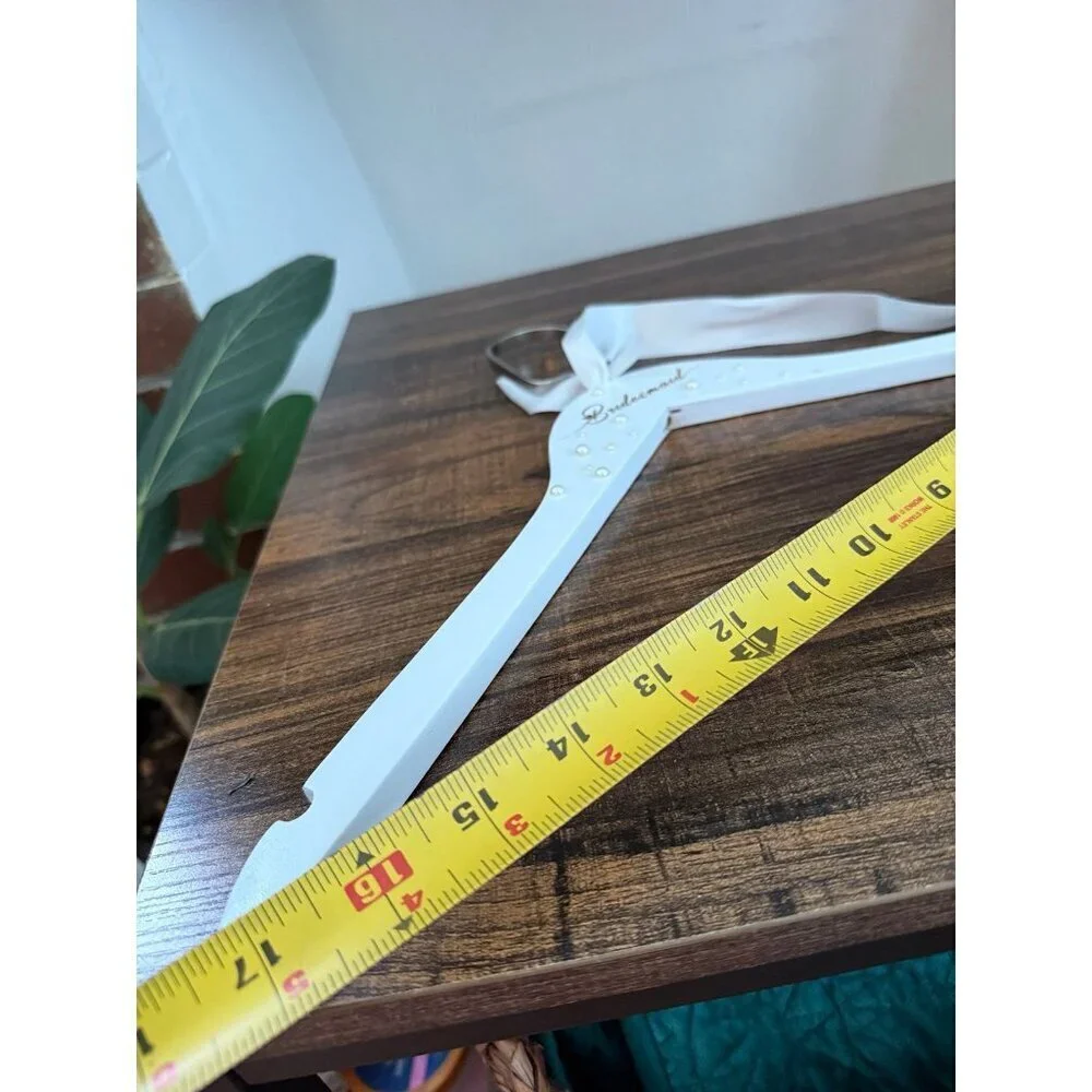 Bridesmaid, pearl clothing hanger